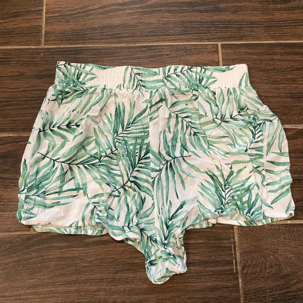 Forever 21 short multicolor